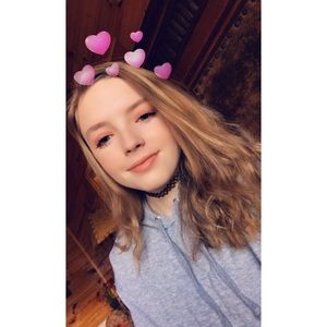 Meet your Posher, Alyssa